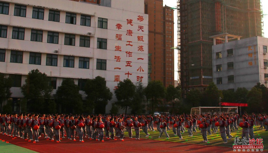 来安县阳光国际学校举行青少年篮球培训基地揭牌仪式